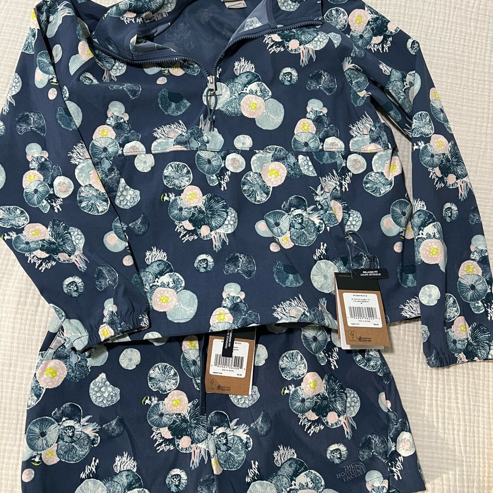 The North Face Blue and Yellow Pajama Set Cozy Winter Design
